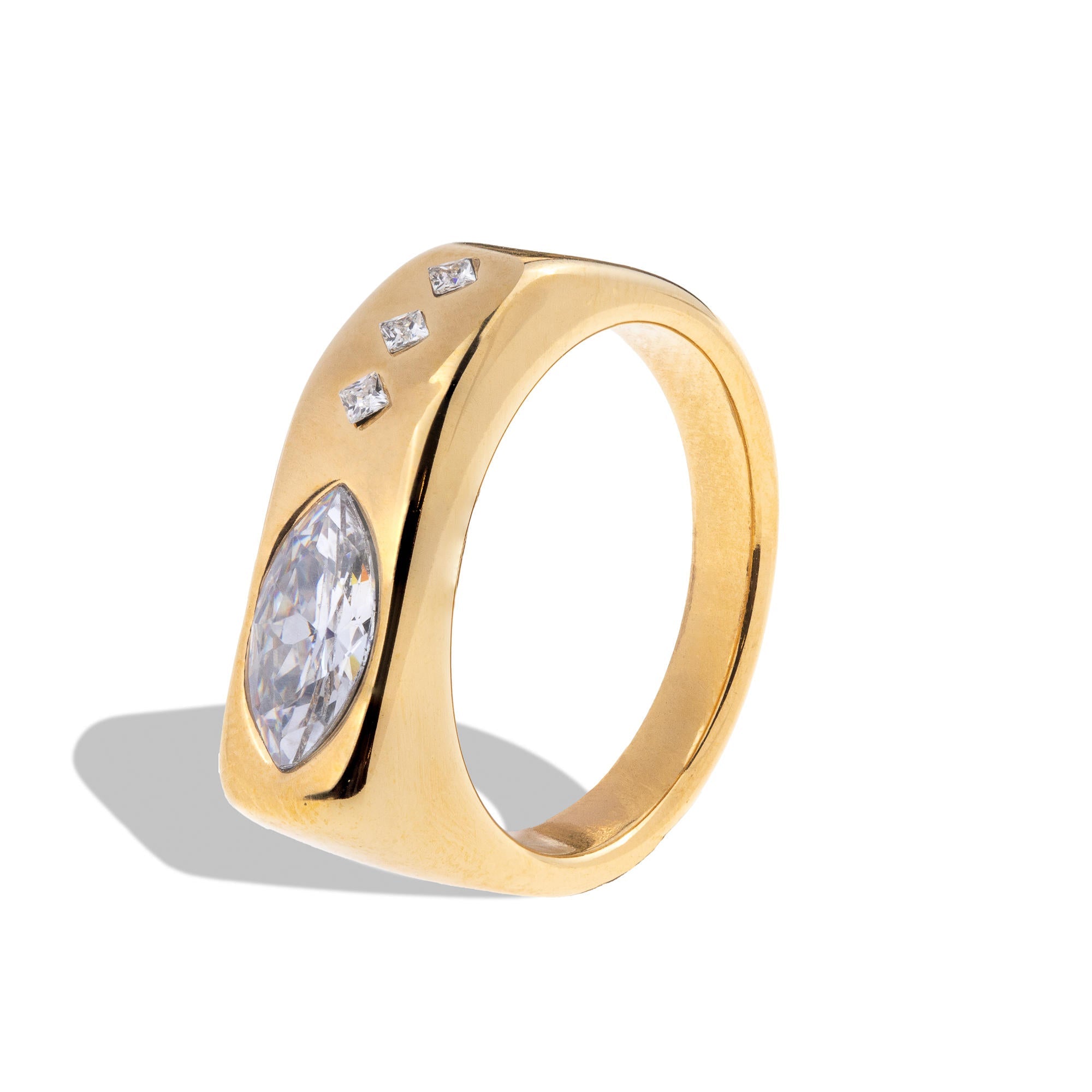 Anillo liso con cristales marquise y rombo 7mm