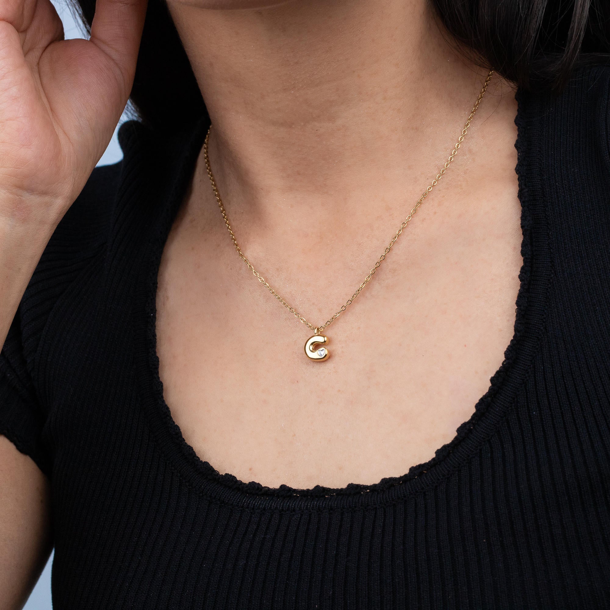 Collar letra a ajustable estilo bombacho con corazon 55cm