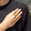 Anillo semanario con barra de circonias 17mm