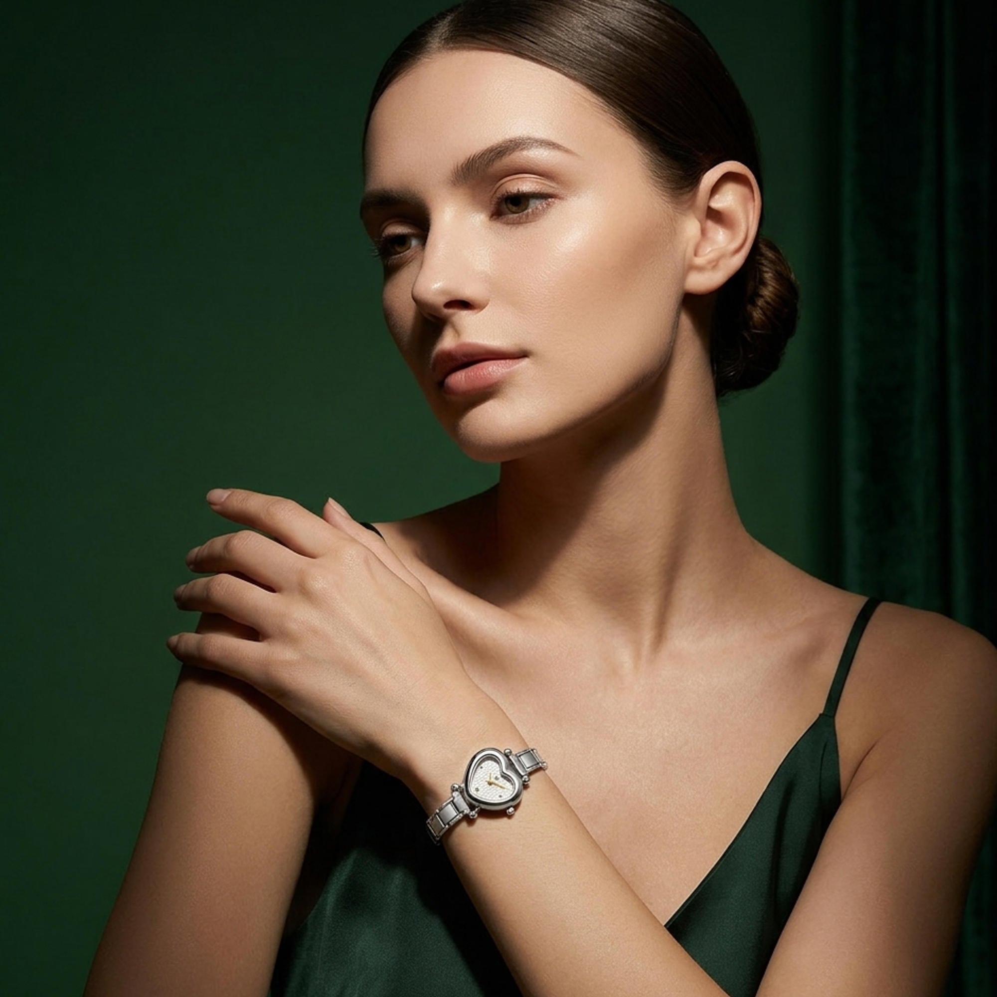 Reloj ajustable eslabon italiano caratula de corazon 24mm