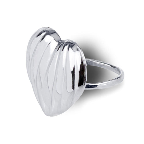 Anillo ajustable corazon con textura lineal 24mm