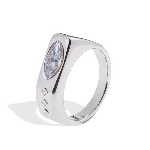 Anillo liso con cristales marquise y rombo 7mm