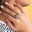 Anillo con aros entrelazados 17mm
