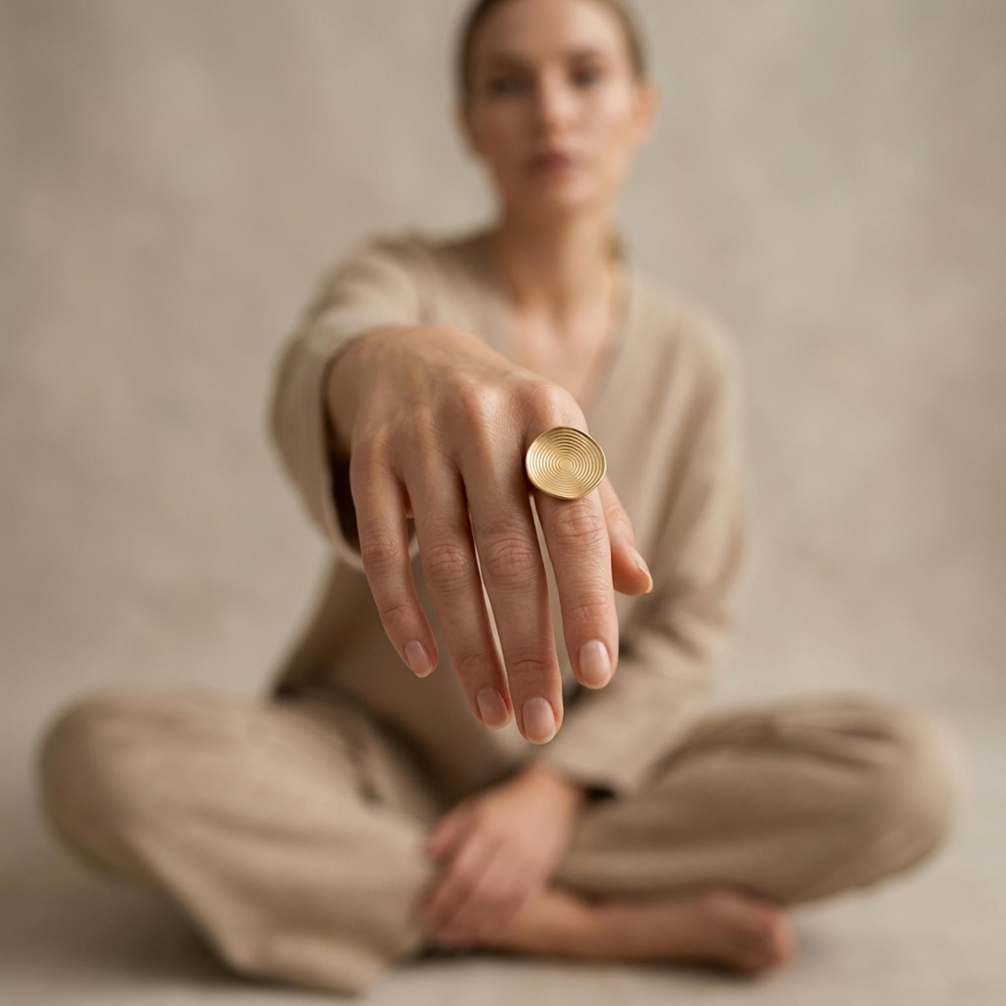 Anillo ajustable de circulo ondulado lineal 26mm