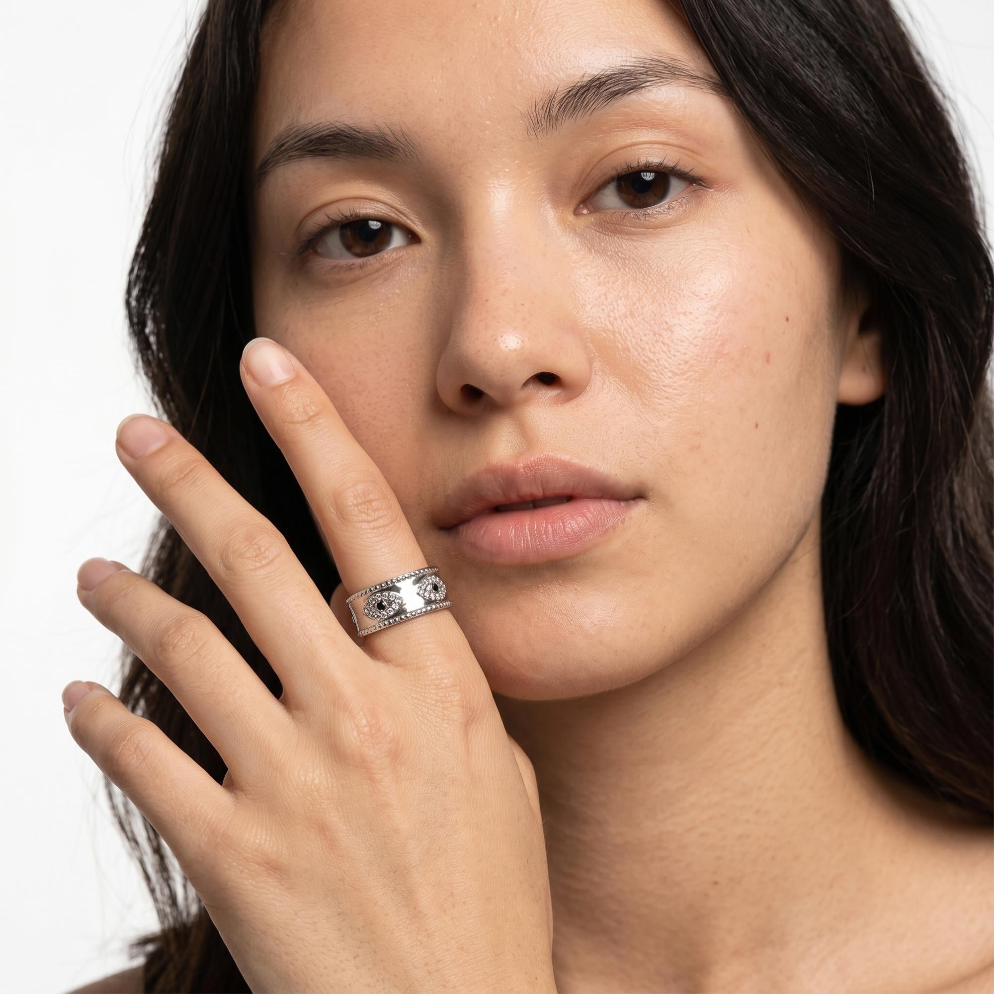 Anillo ajustable ojitos con cristales incrustados 12mm