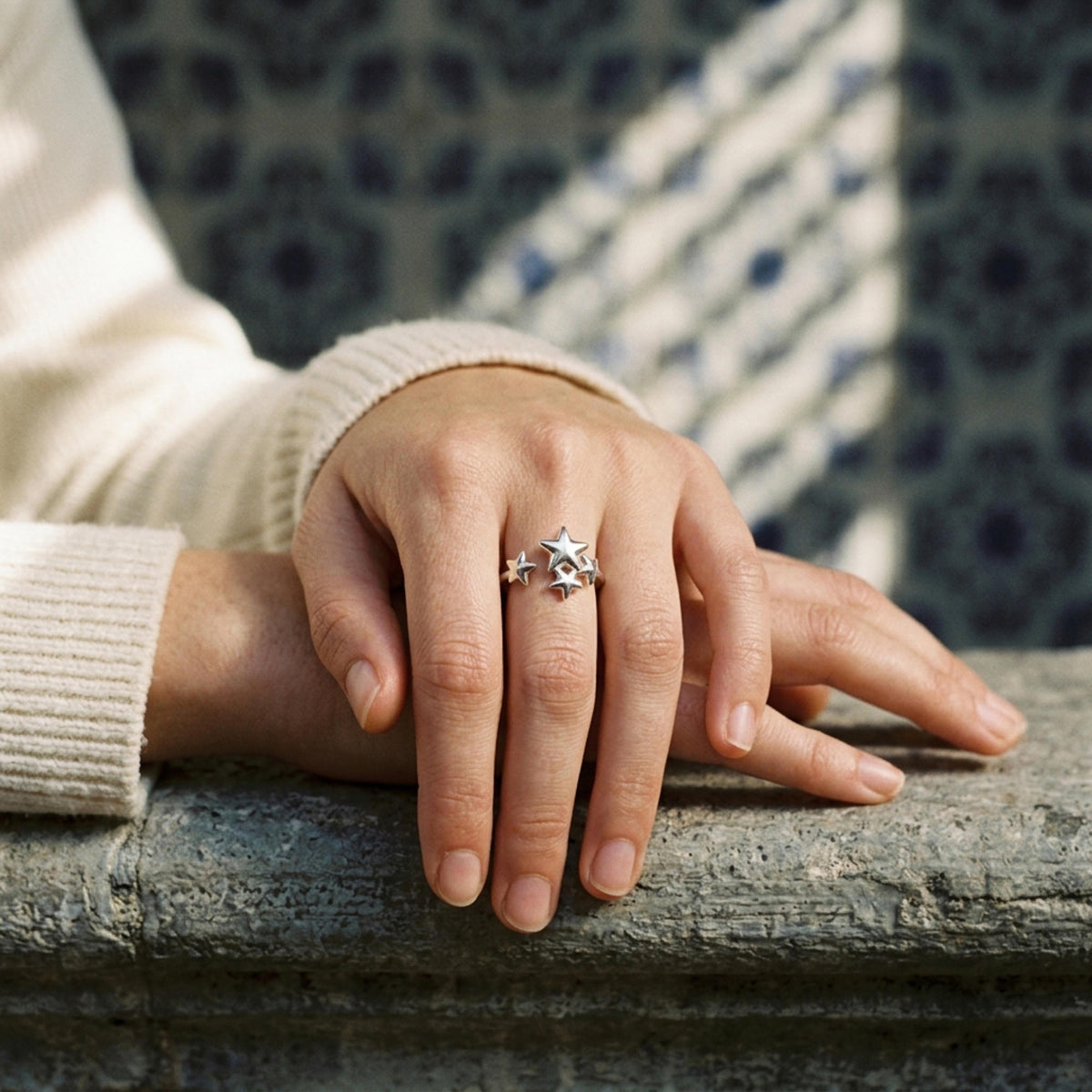 Anillo ajustable de estrellas lisas 12mm