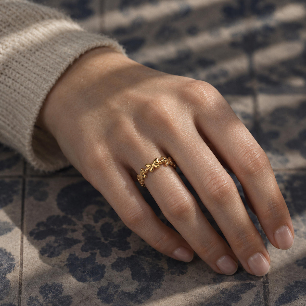 Anillo ajustable de moños lisos 5mm