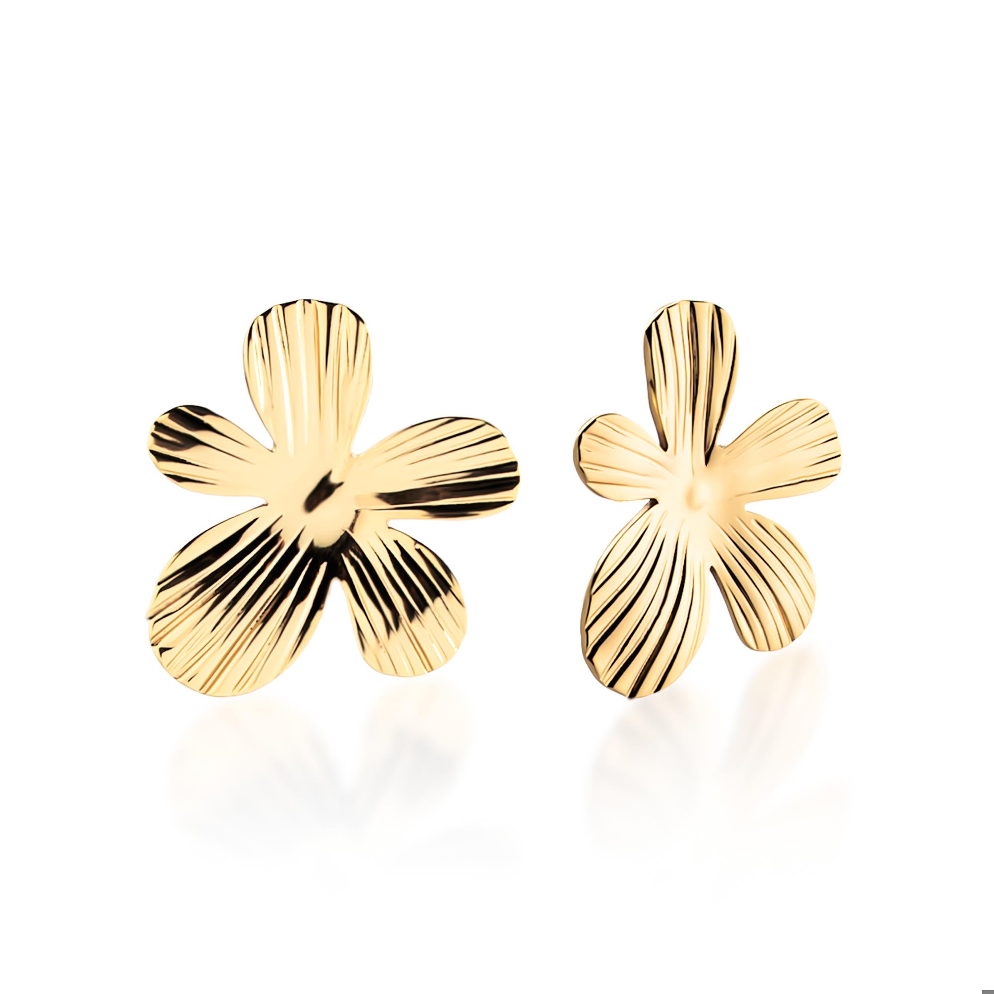 Arete flor petalo texturizado 30mm