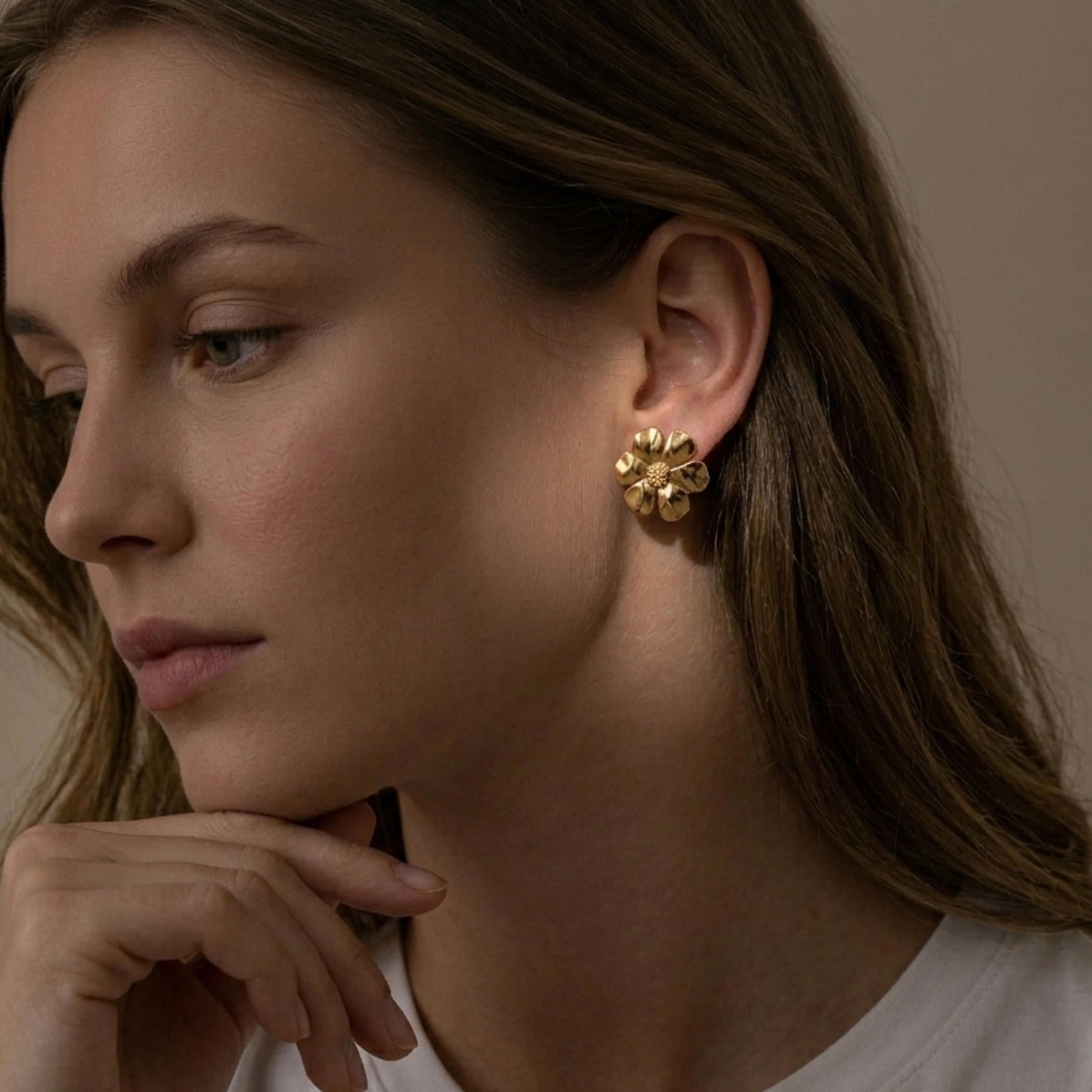 Arete de flor lisa 30mm