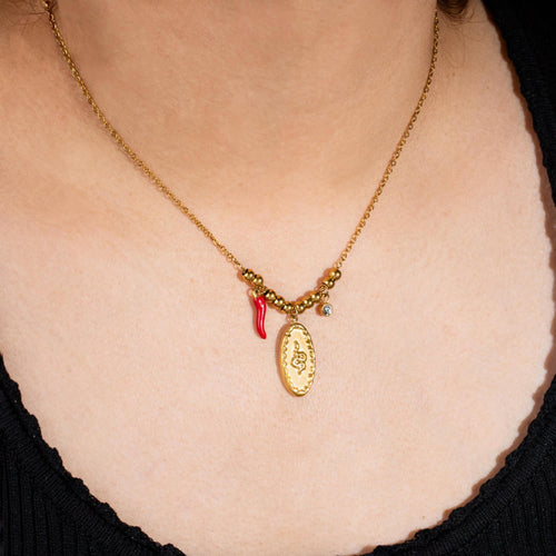 Collar serpiente cuerno rojo de la suerte 45-50cm