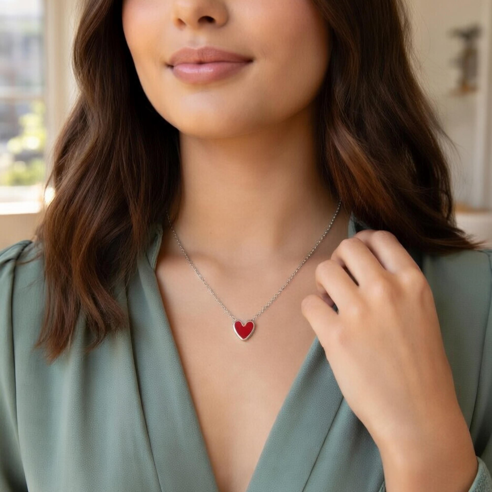 Collar de corazon con esmalte rojo 45cm