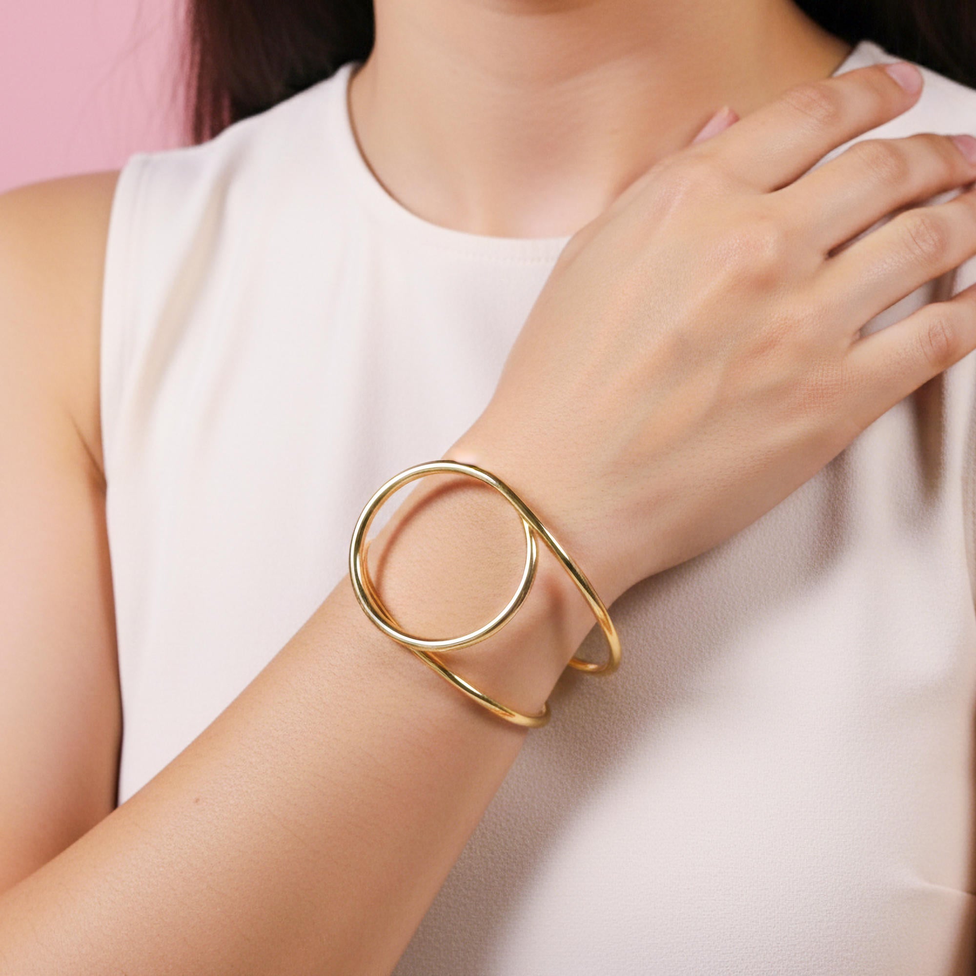 Brazalete minimalista abierto en forma circular 50mm