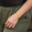 Brazalete ajustable liso con soles grabados y cristal 6mm