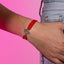 Pulsera de hilo rojo con broche t 20cm