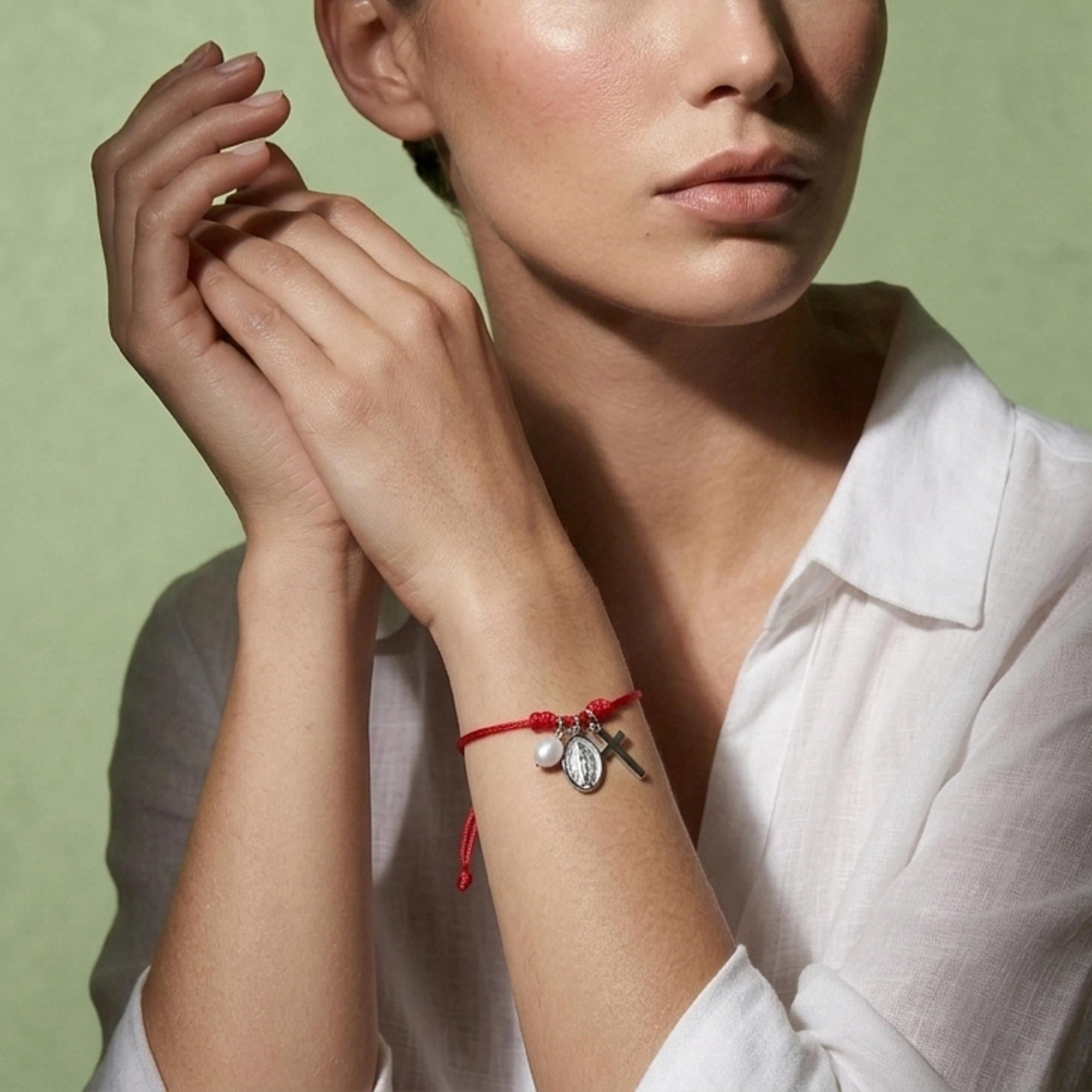 Pulsera ajustable hilo nudos dije colgantes Virgen Guadalupe 13-18mm