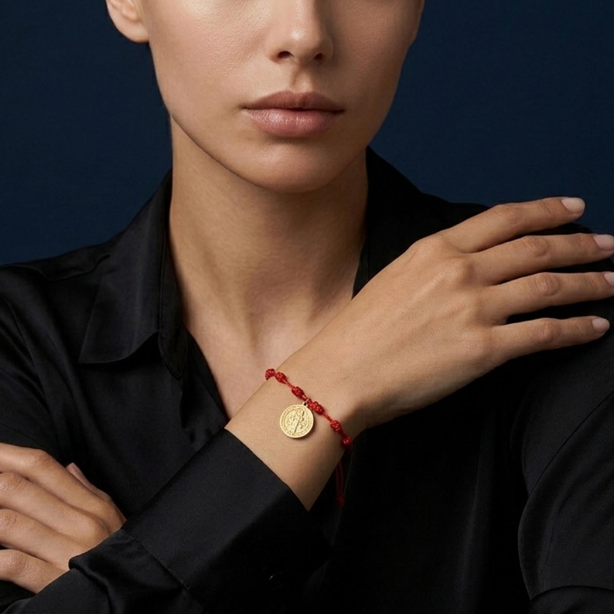 Pulsera ajustable de hilo nudos dije San Benito colgante 20mm