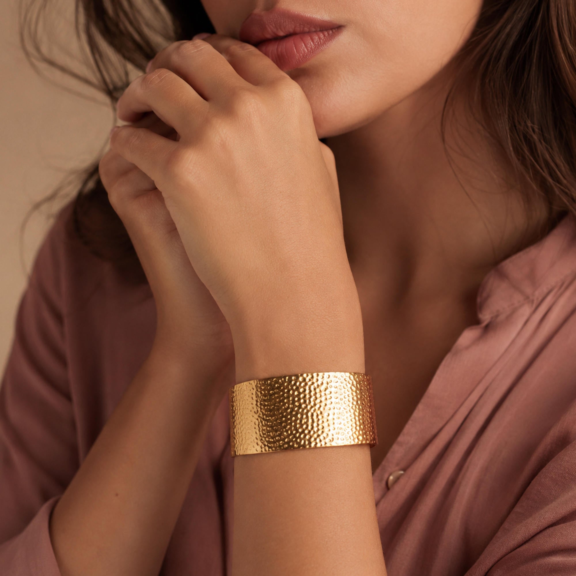 Brazalete ajustable martillado 30mm