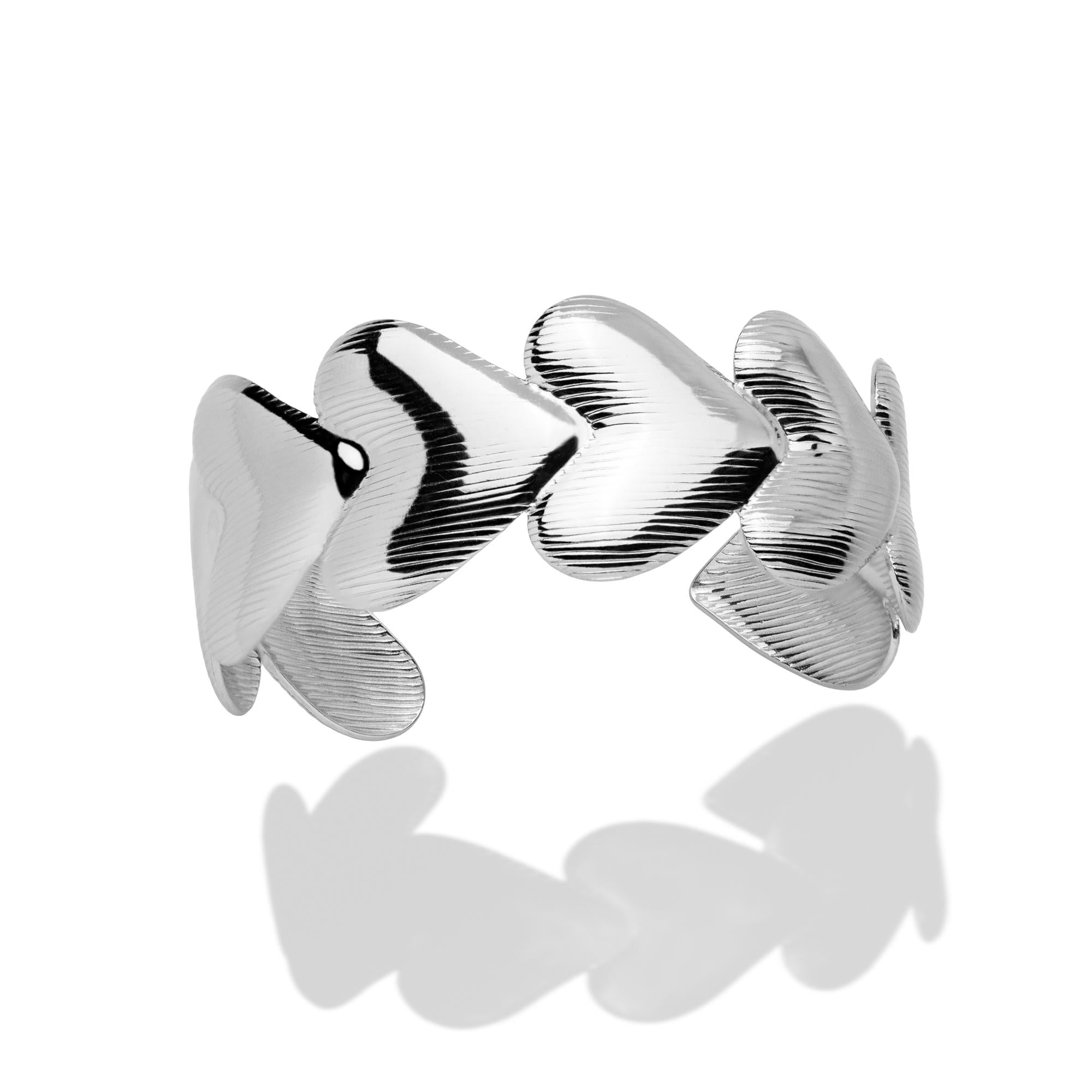 Brazalete ajustable corazones texturizado lineal 25mm