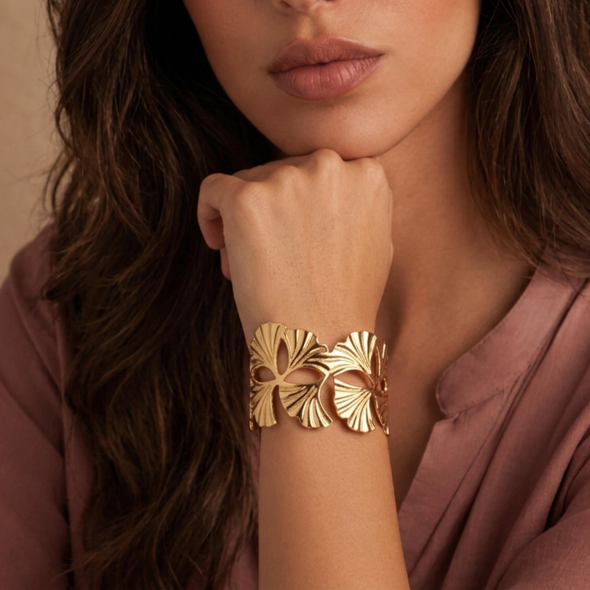 Brazalete ajustable de hojas 6.5cm