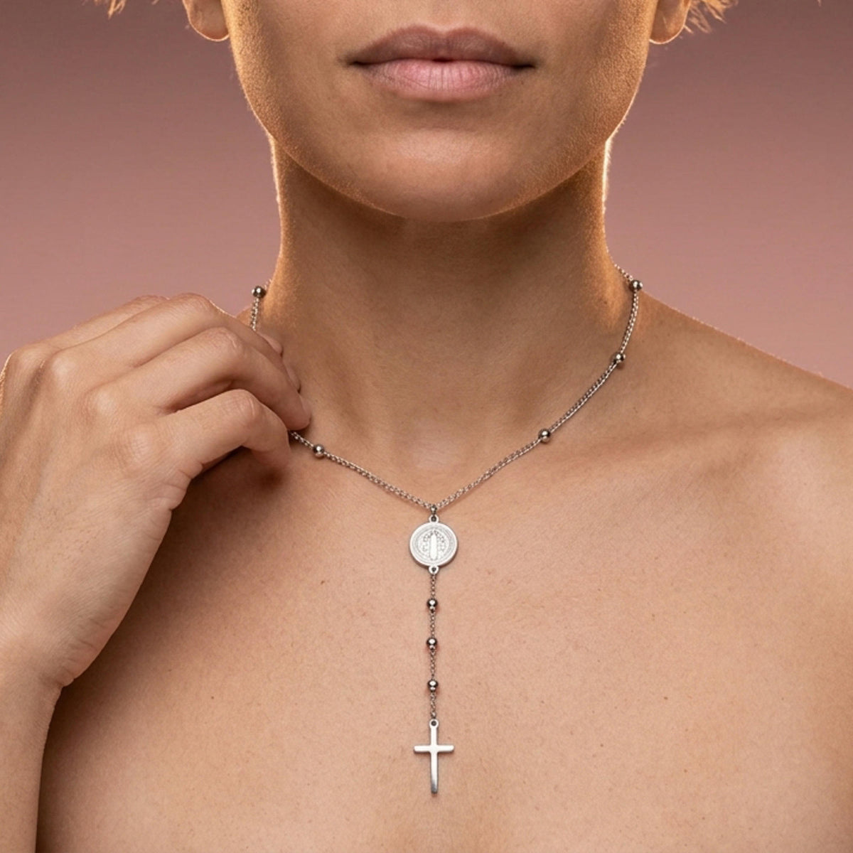 Rosario con perlas Medalla Virgen de Guadalupe y Crucifijo 50cm