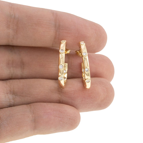 Arracada tubular con circonias incrustadas 25mm