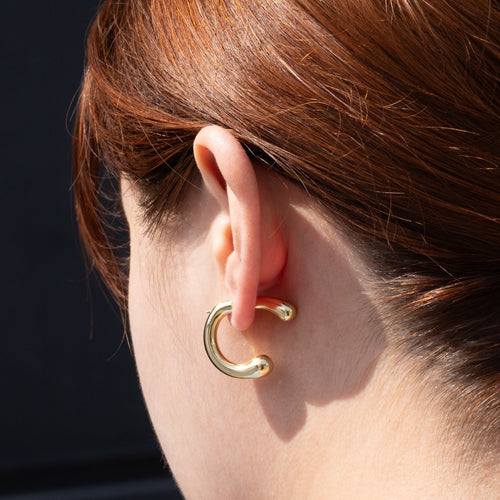 Arracada irregular lisa 25mm