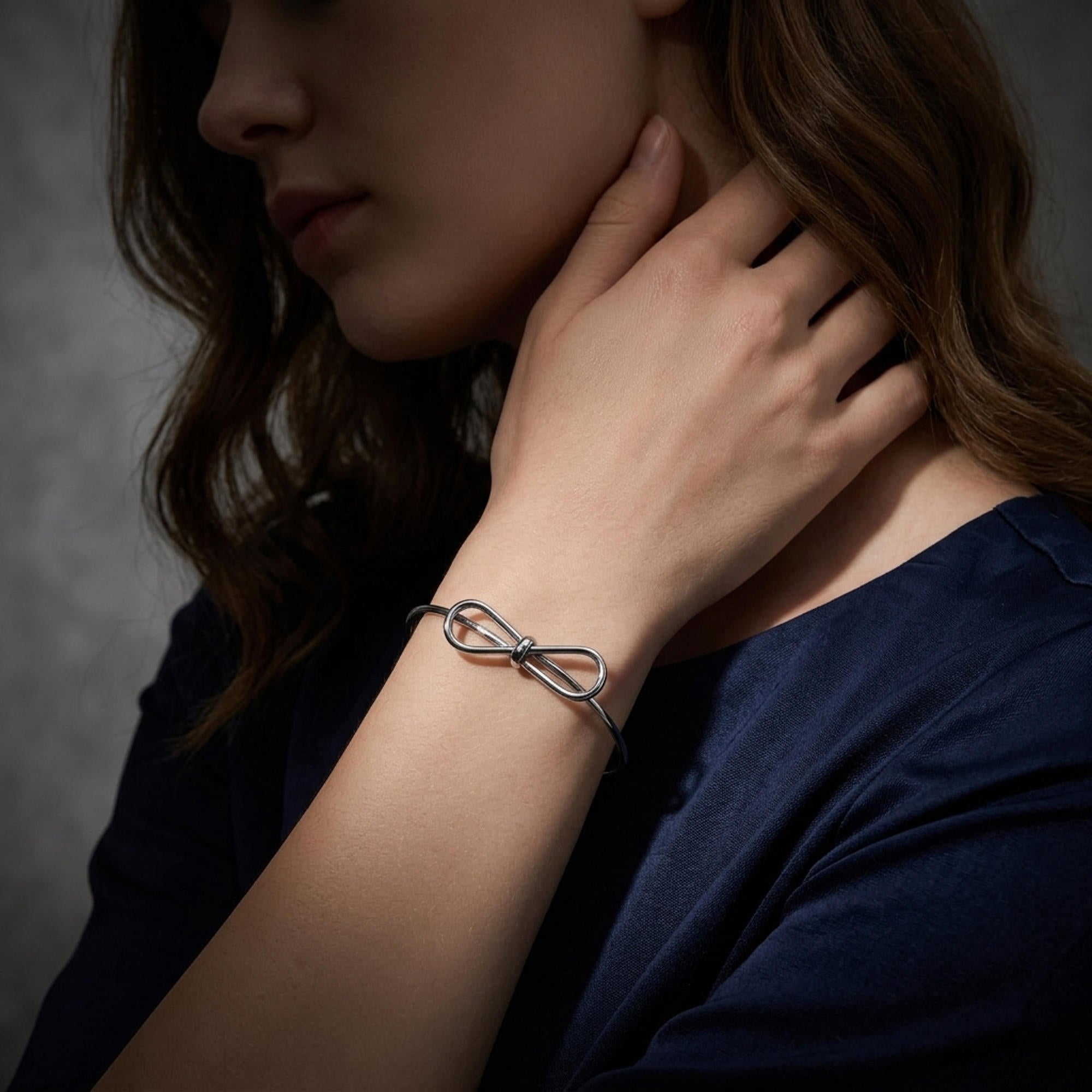 Brazalete ajustable moño infinito 2mm