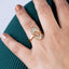 Anillo ovalo hueco circonias ajustable