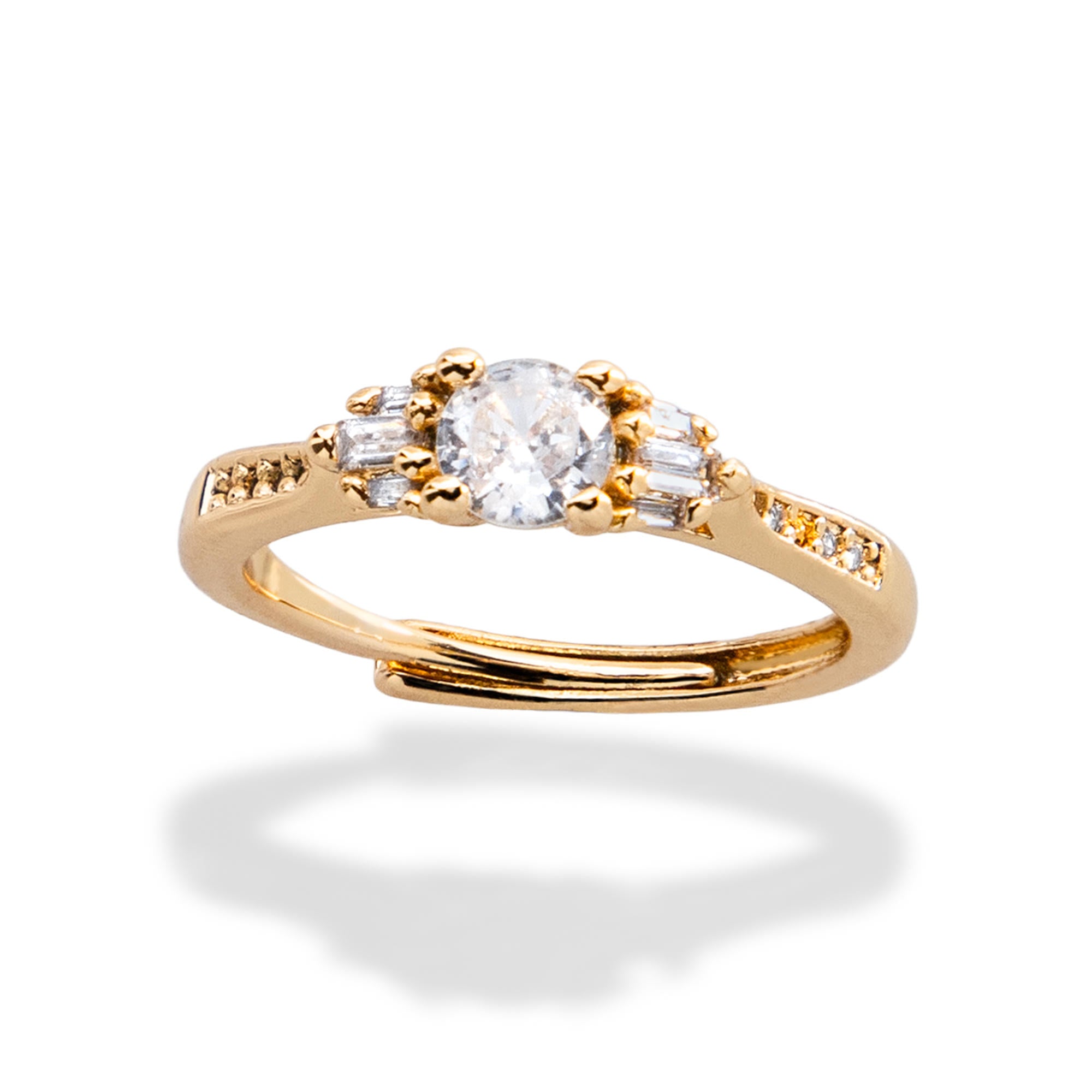 Anillo con 3 circonias al centro 5mm