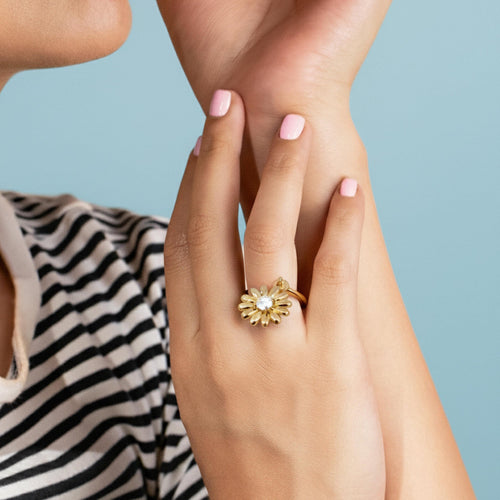 Anillo ajustable colgante de flor con circonia 15mm