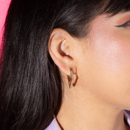 Arracada en forma de rombo con circonias 28mm