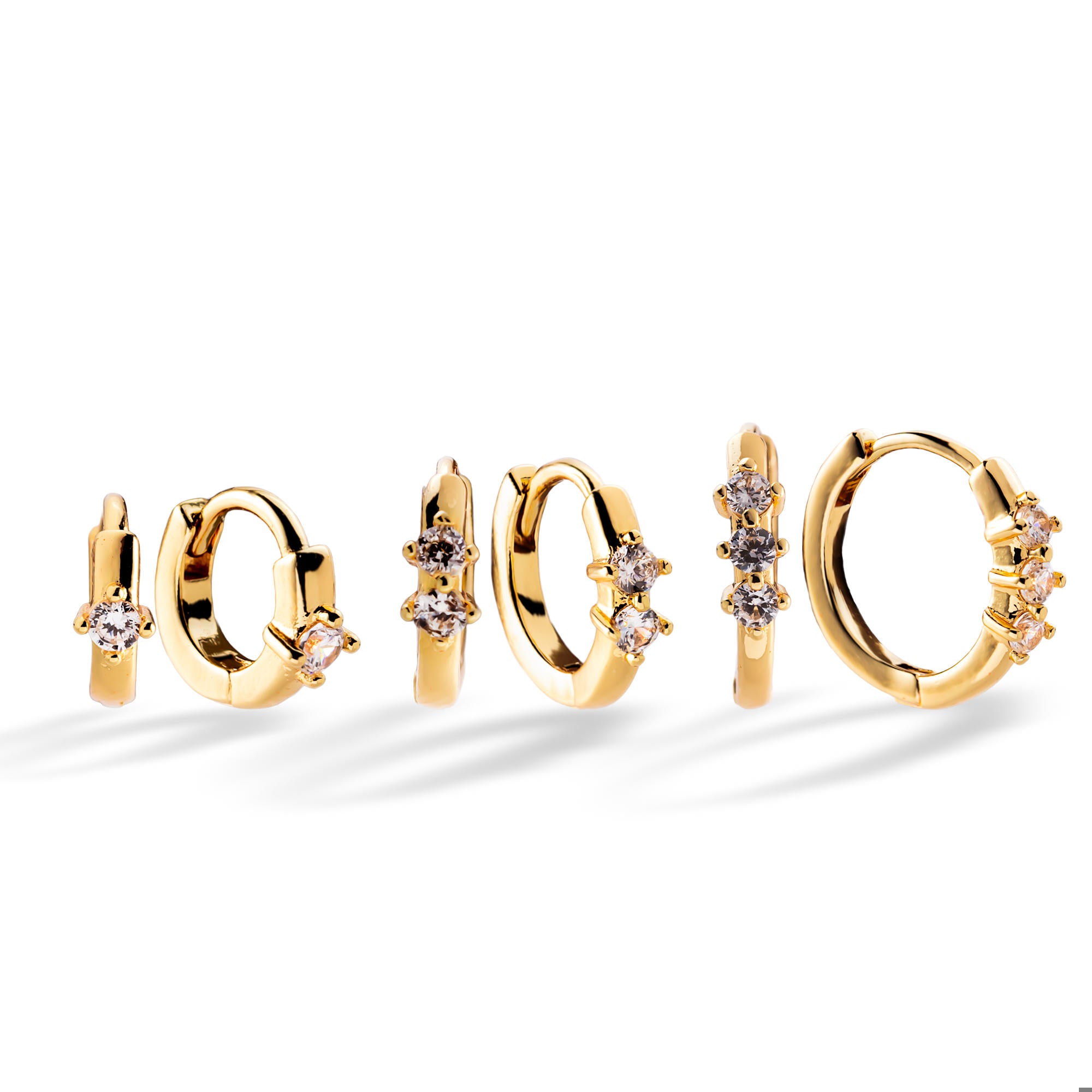 Set de aretes huggies con circonias 8-12mm
