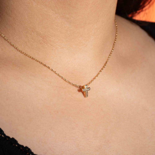 Collar de Cruz transversal con circonias 45-50cm