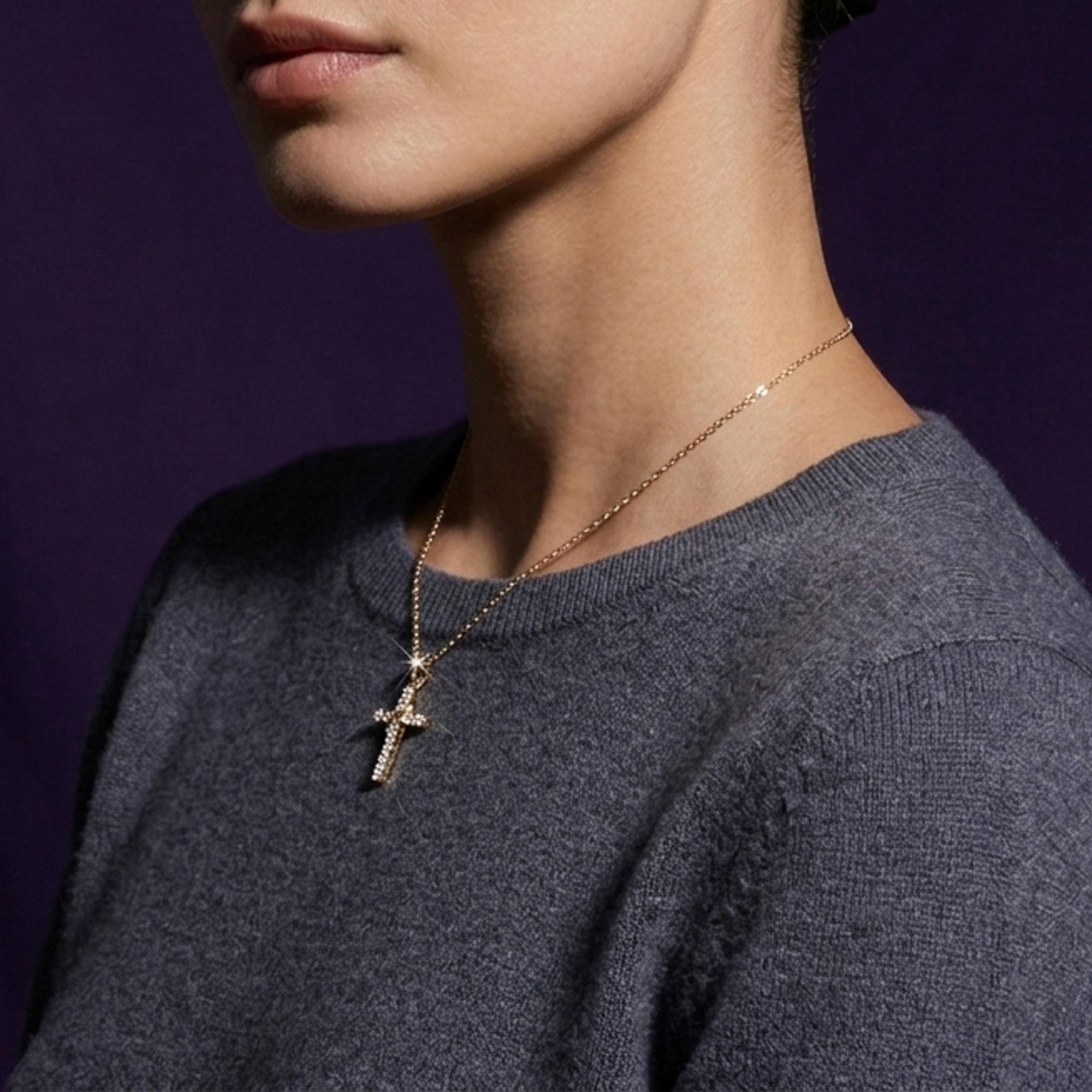 Collar Cruz infinito con circonias 45-50cm