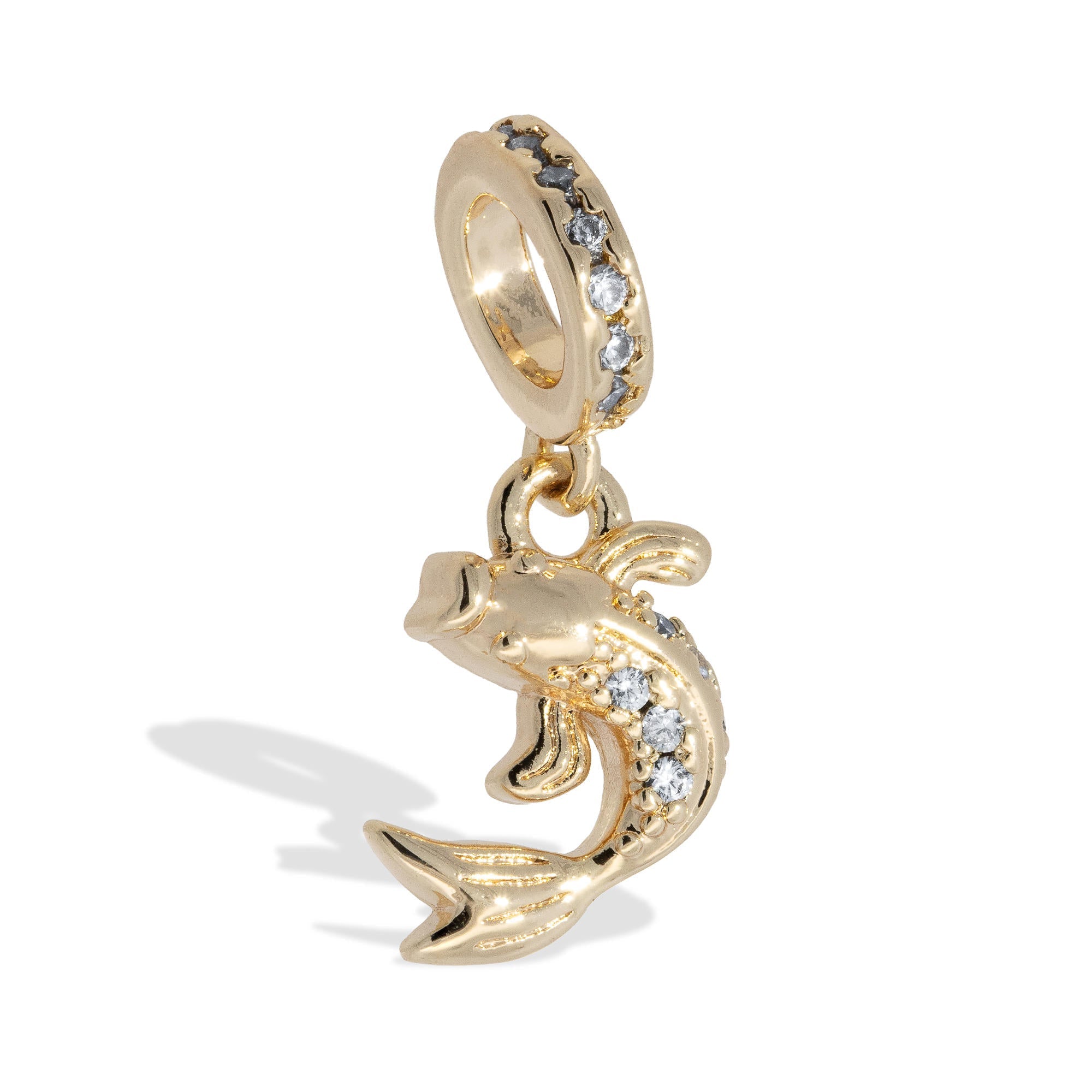 Charm de pez koi con circonias 13mm