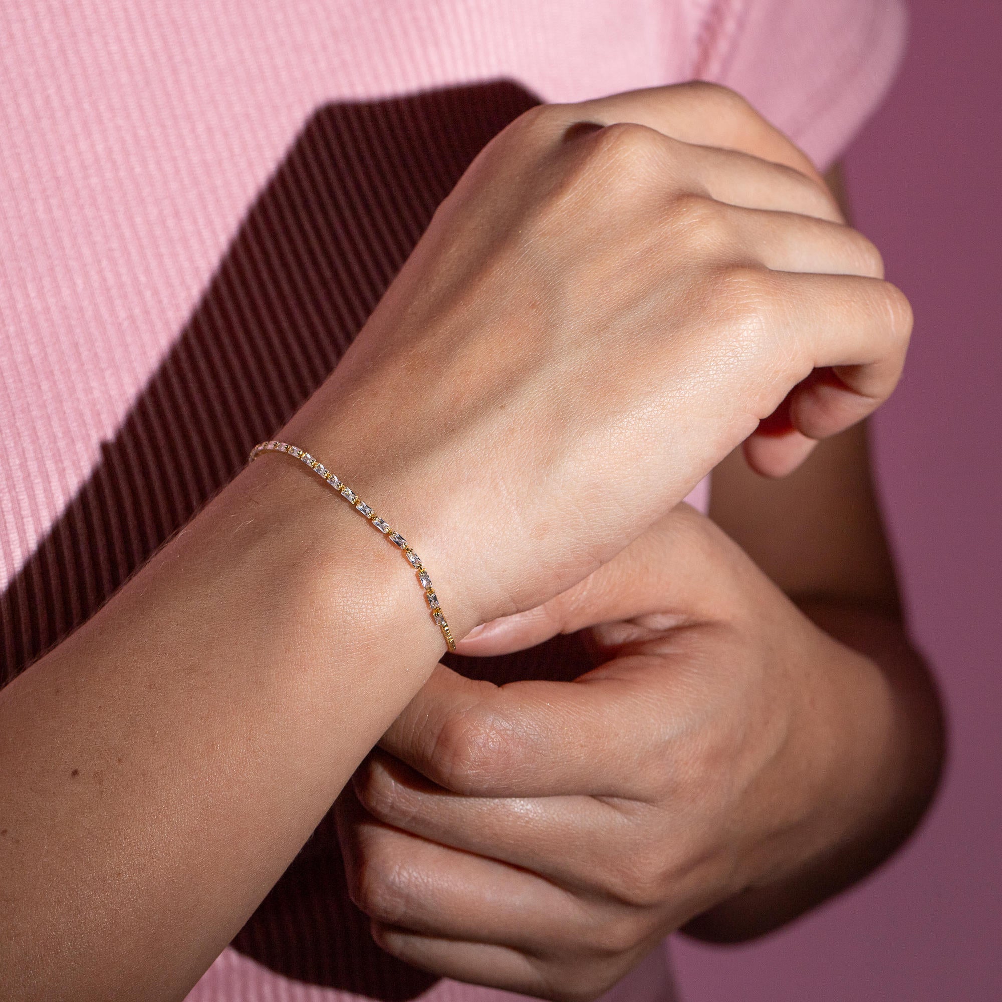 Pulsera de tenis ajustable con circonia baguete  2mm