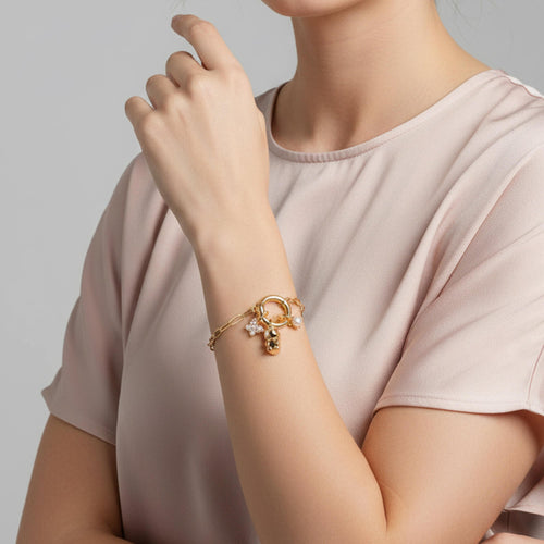 Pulsera de capibara mariposa circonias y perla 20cm