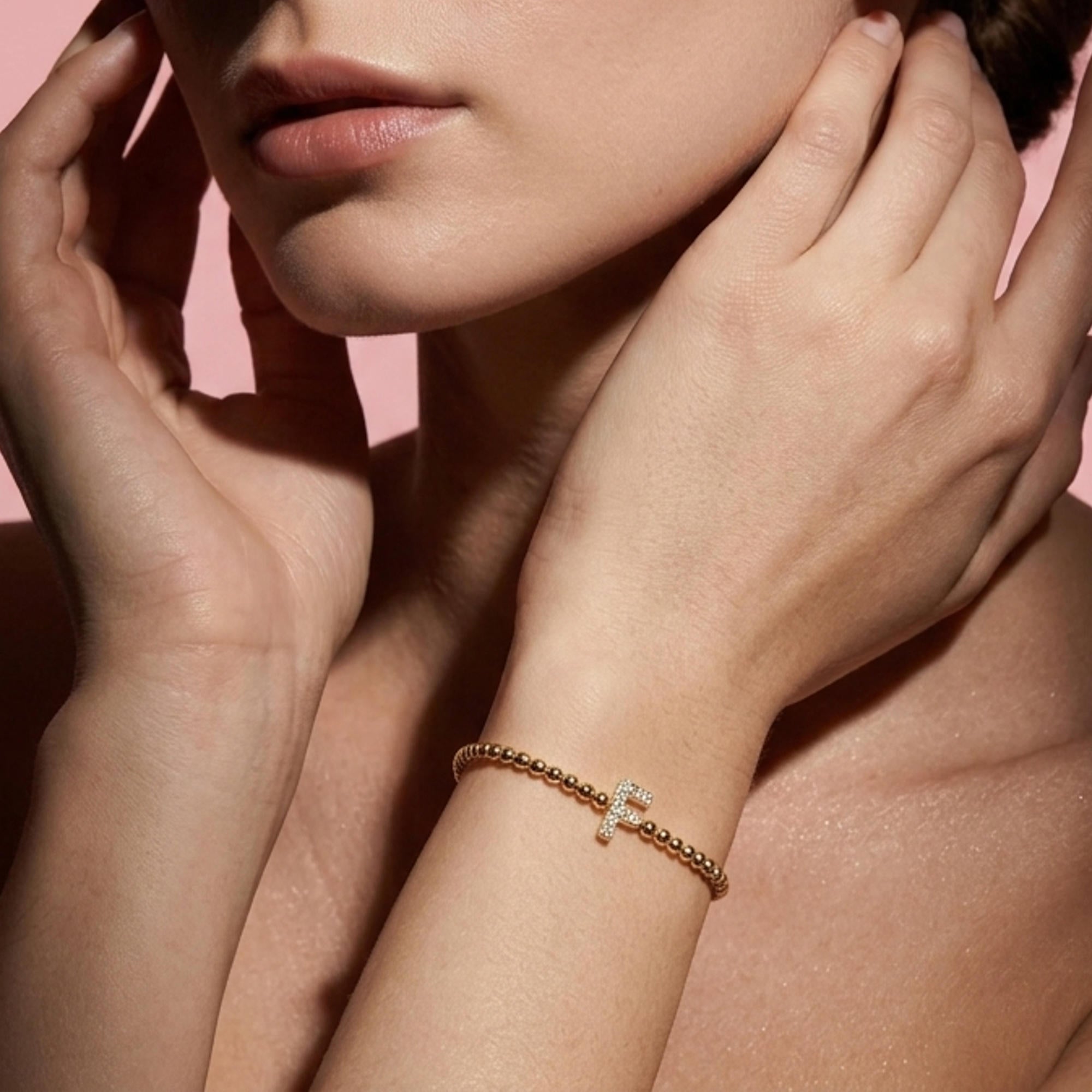 Pulsera ajustable de balines con letra 10mm