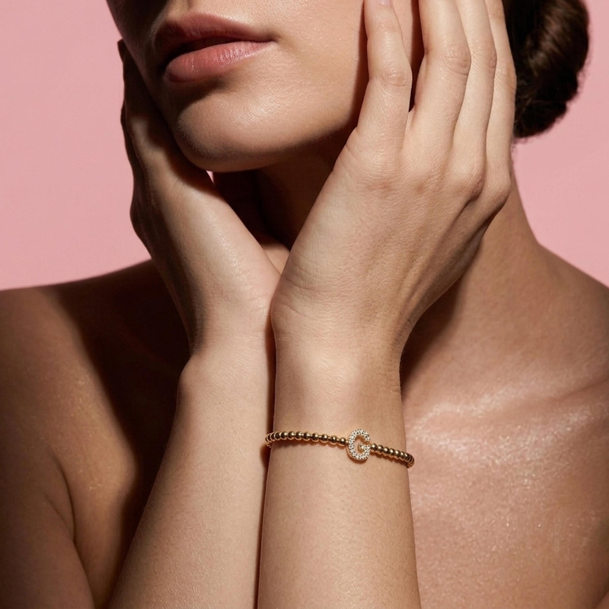 Pulsera ajustable de balines con letra 10mm