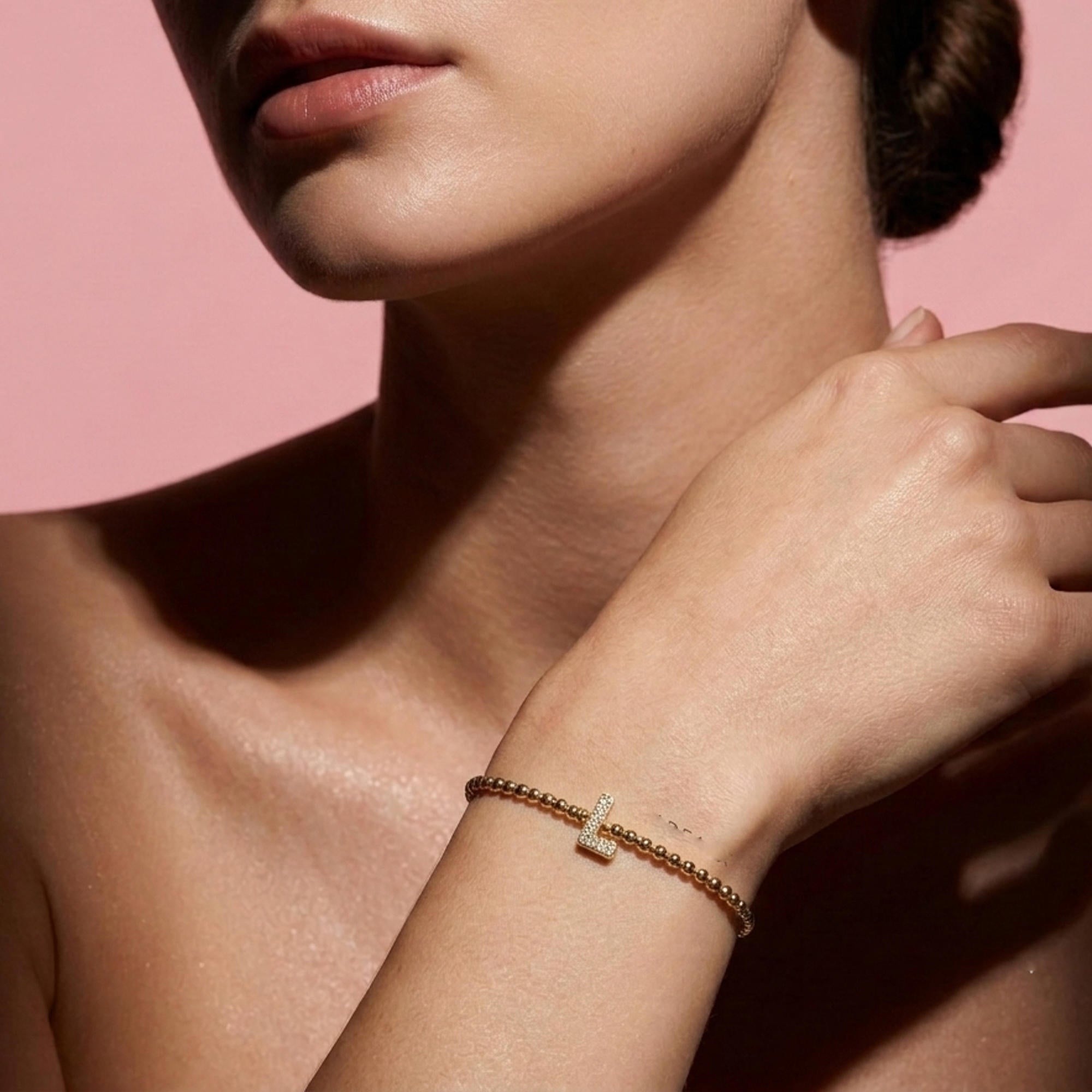 Pulsera ajustable de balines con letra 10mm