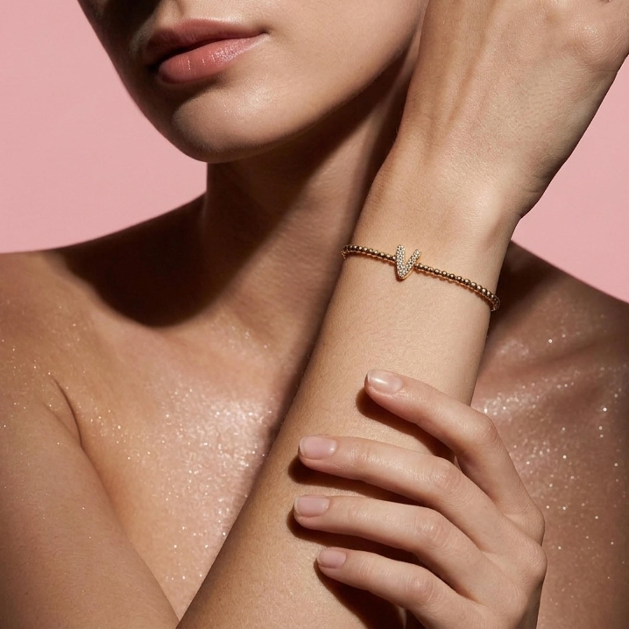 Pulsera ajustable de balines con letra 10mm