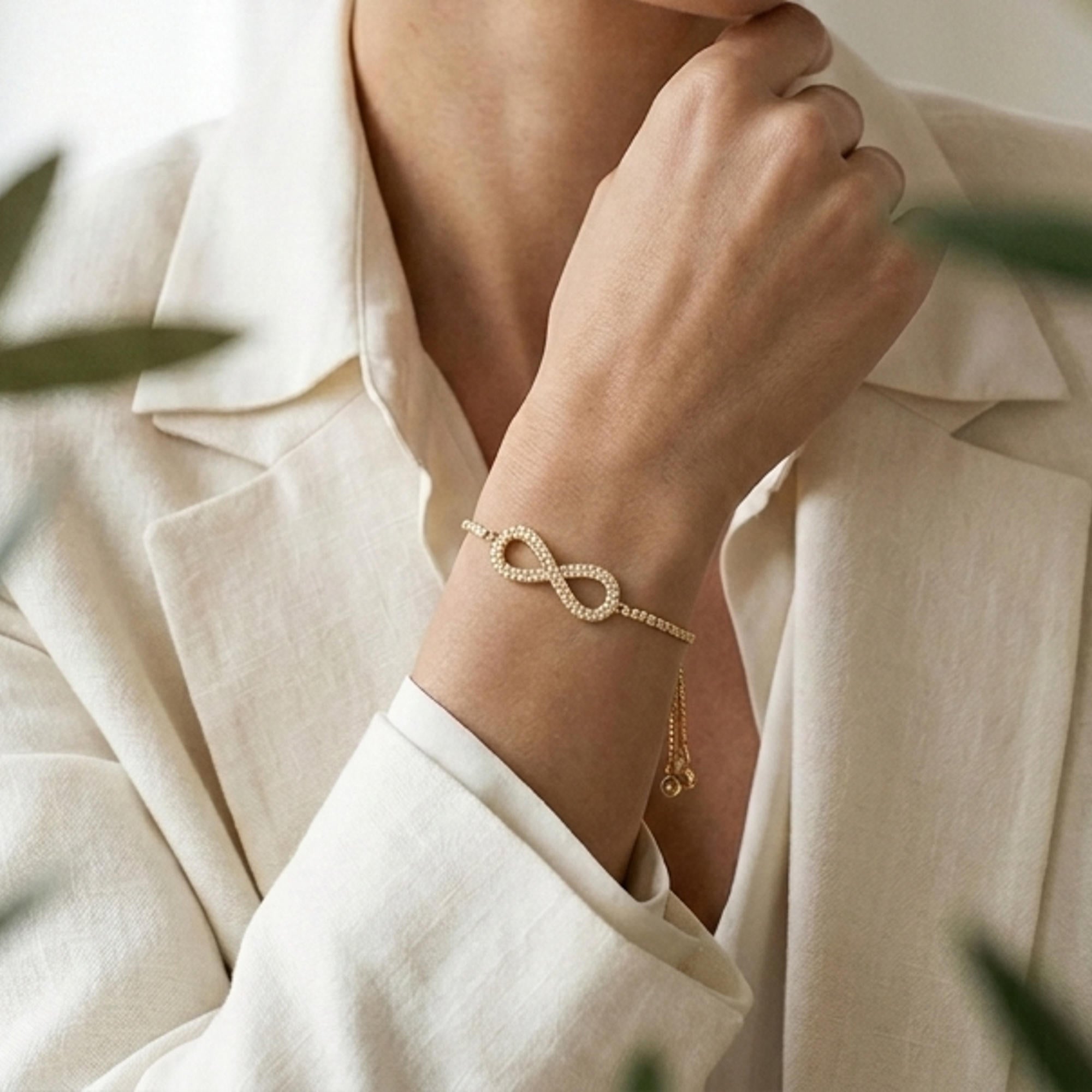 Pulsera de tenis ajustable con circonias e infinito 9mm