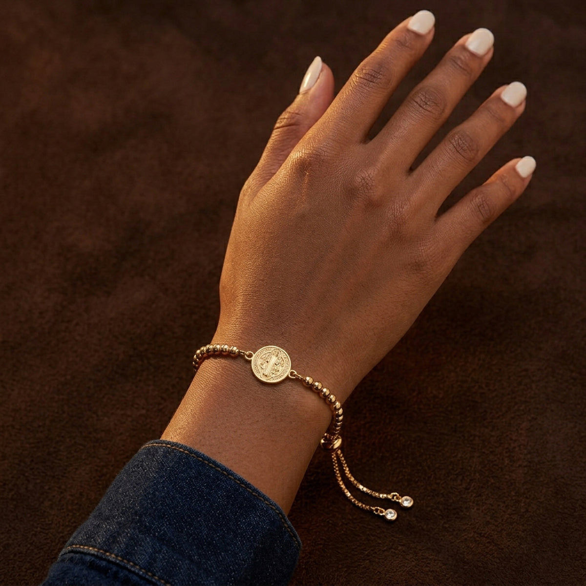 Pulsera ajustable de balines con Medalla San Benito 10mm