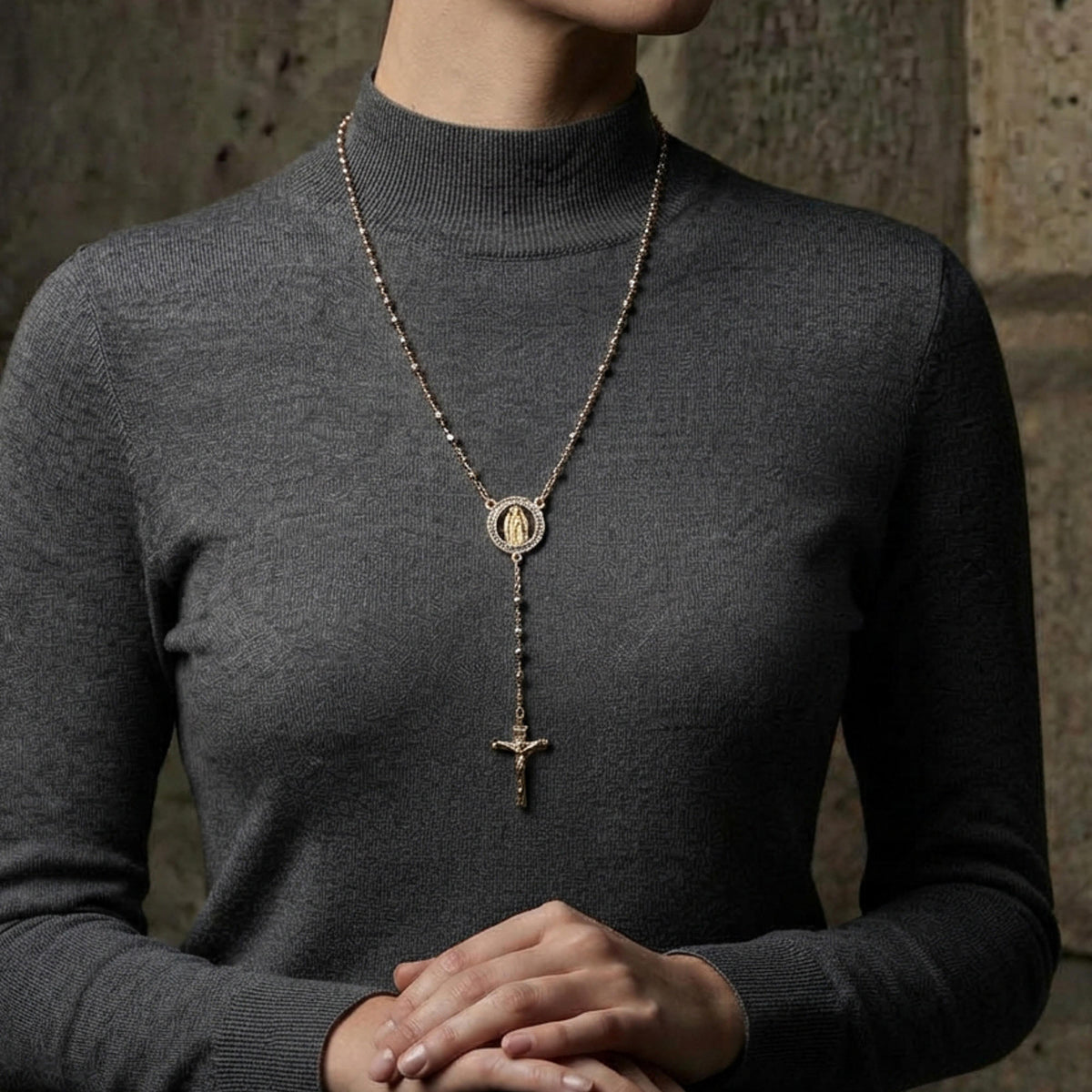 Rosario cuenta facetada 4mm Medalla aro de circonias Virgen de Guadalupe  y Cruz 60cm