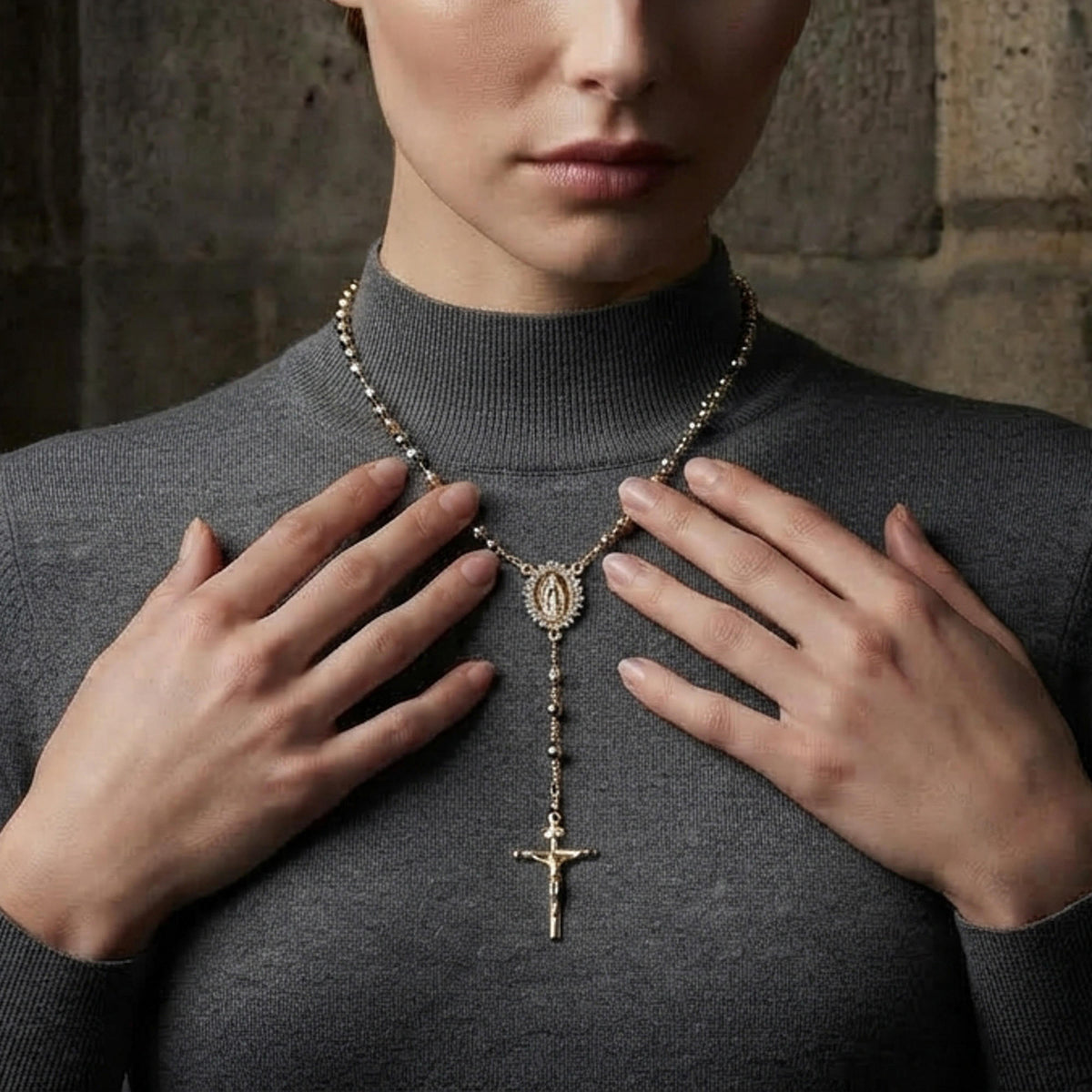Rosario cuenta facetada 4mm Medalla aro con circonias Virgen de Guadalupe y Cruz 60cm