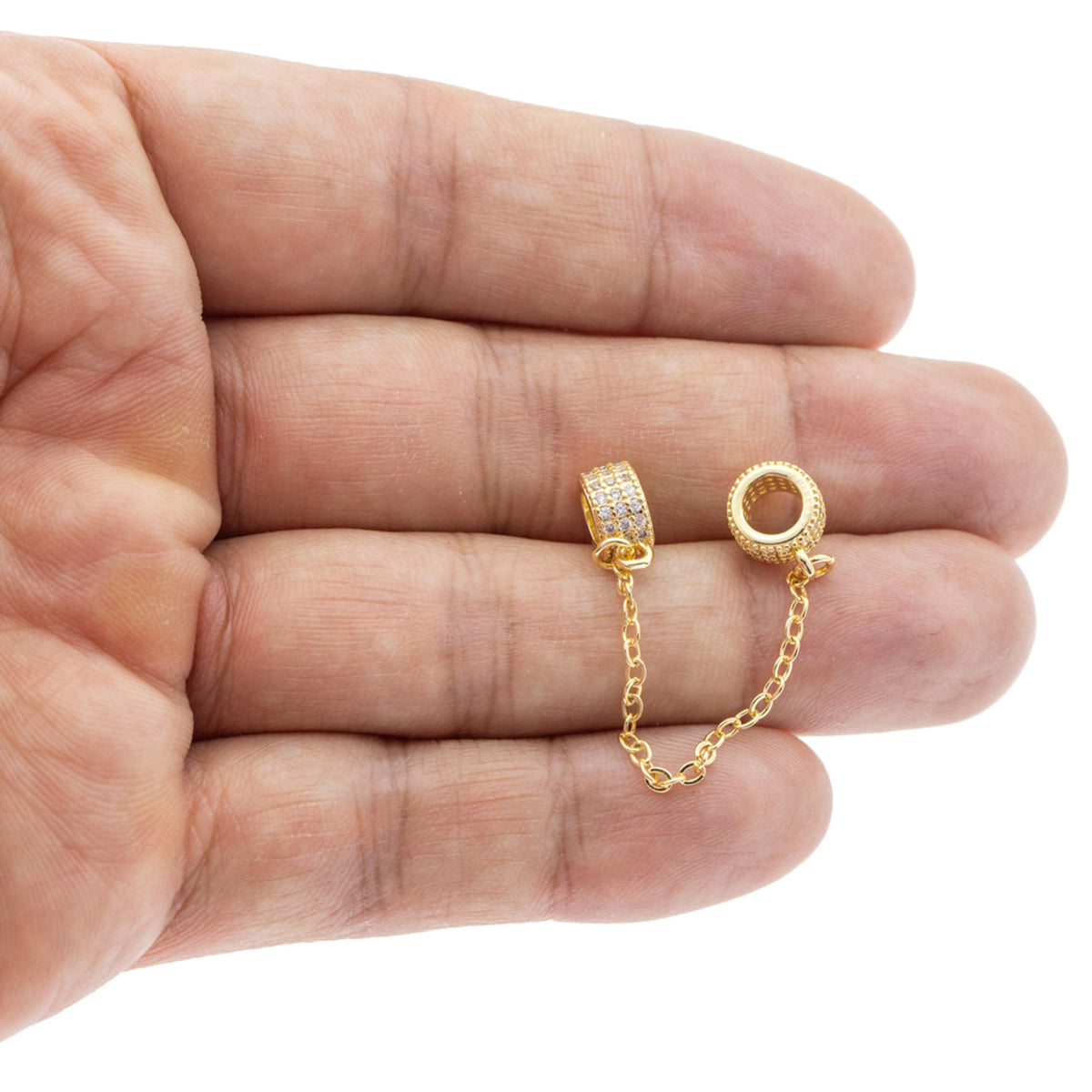 Charm con cadena de seguridad y circonias 5cm
