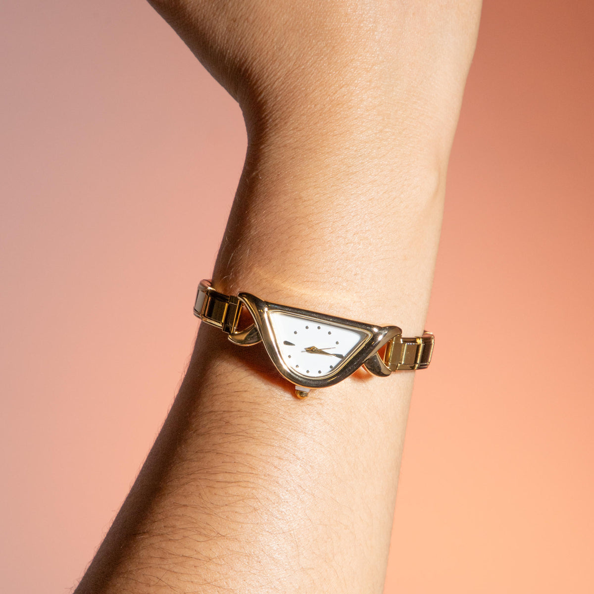 Reloj ajustable eslabon italiano caratula semi ovalada 43x20mm