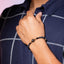 Pulsera de hilo ajustable con cruz cuentas de madera y cristales 6mm